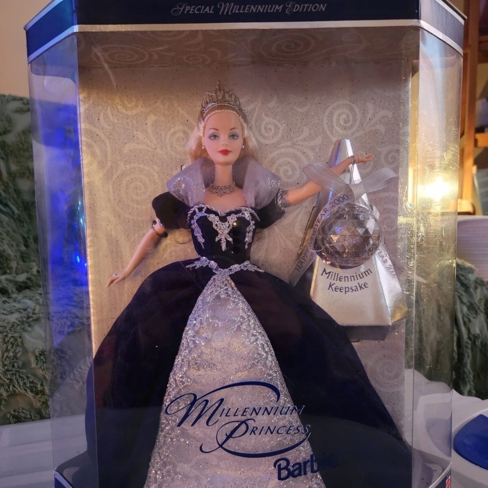 Barbie Millennium Princess in Blue and Silver Gown